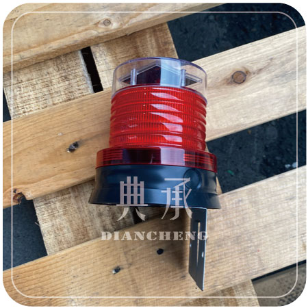 紅色LED太陽能警示燈下方有L片型底座