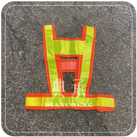 無網反光背心樣式為橘邊搭配黃色反光條