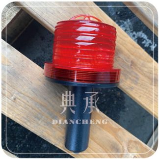 紅色哈雷警示燈下方有黑色握把